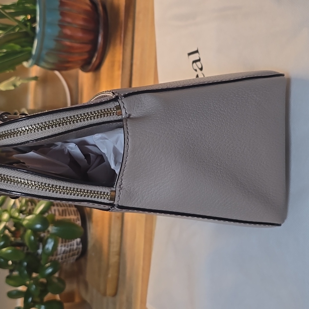 Kate Spade Terri Grove Taupe Shoulder Bag W/ Real Real Dust Bag - Picture 5 of 11